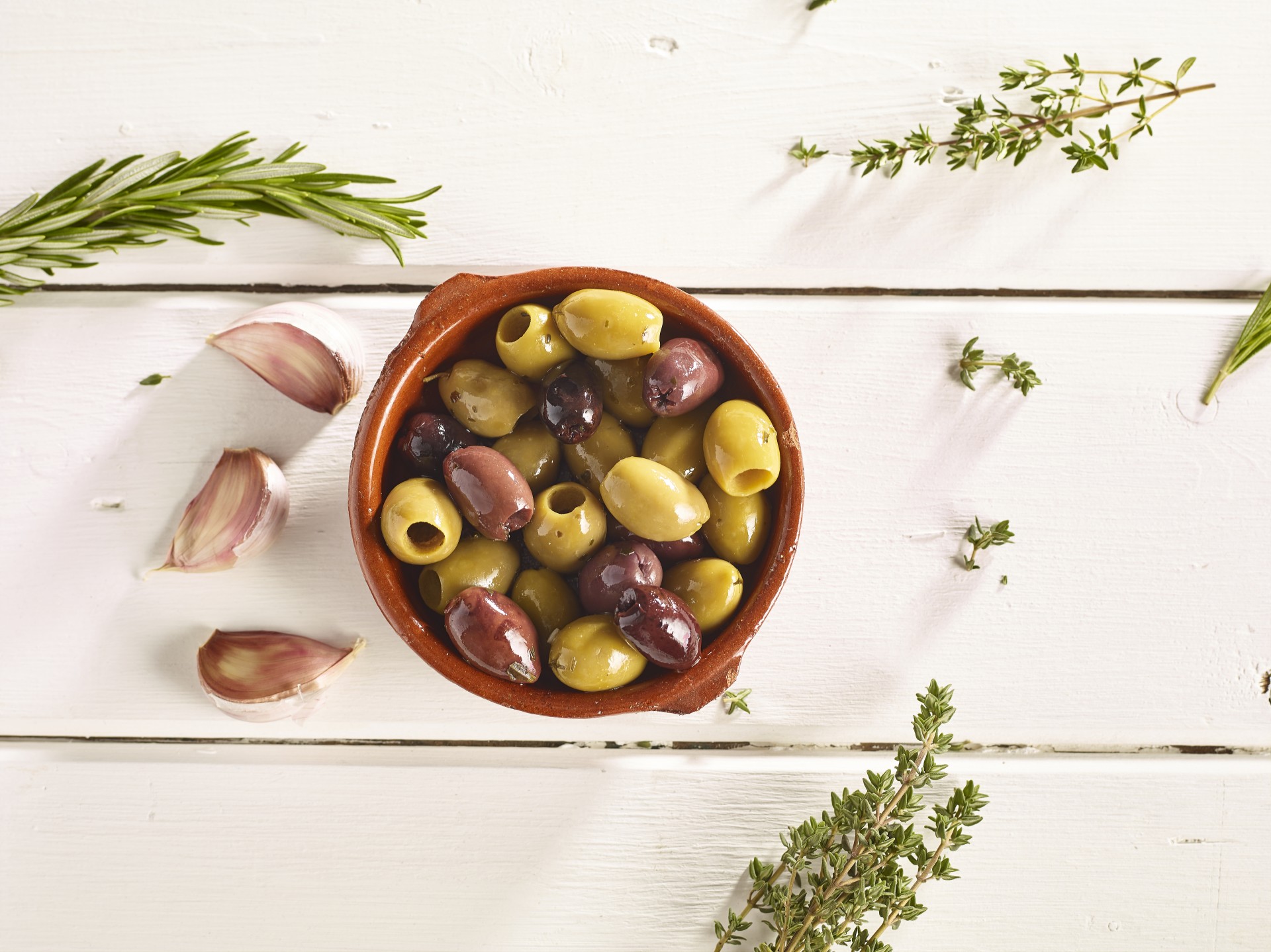 Mixed Pitted Olives with Herbs