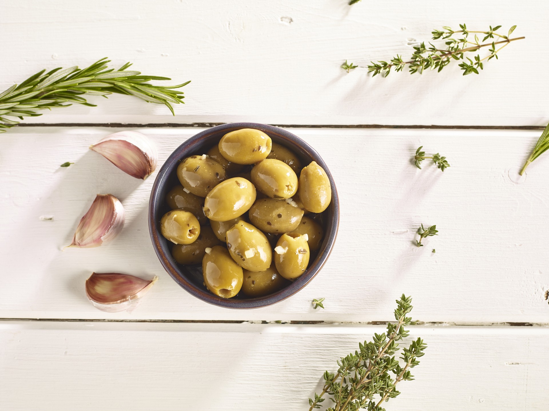 Green Pitted Olives with Garlic & Basil